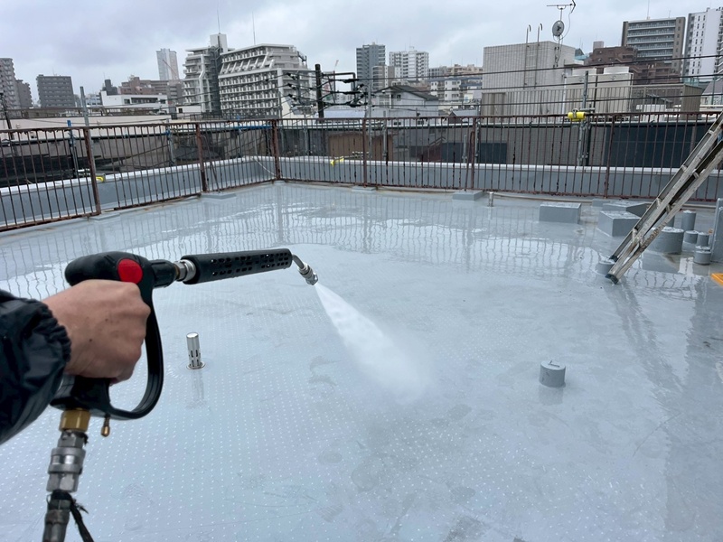 住宅アパート塗装工事　洗浄工事